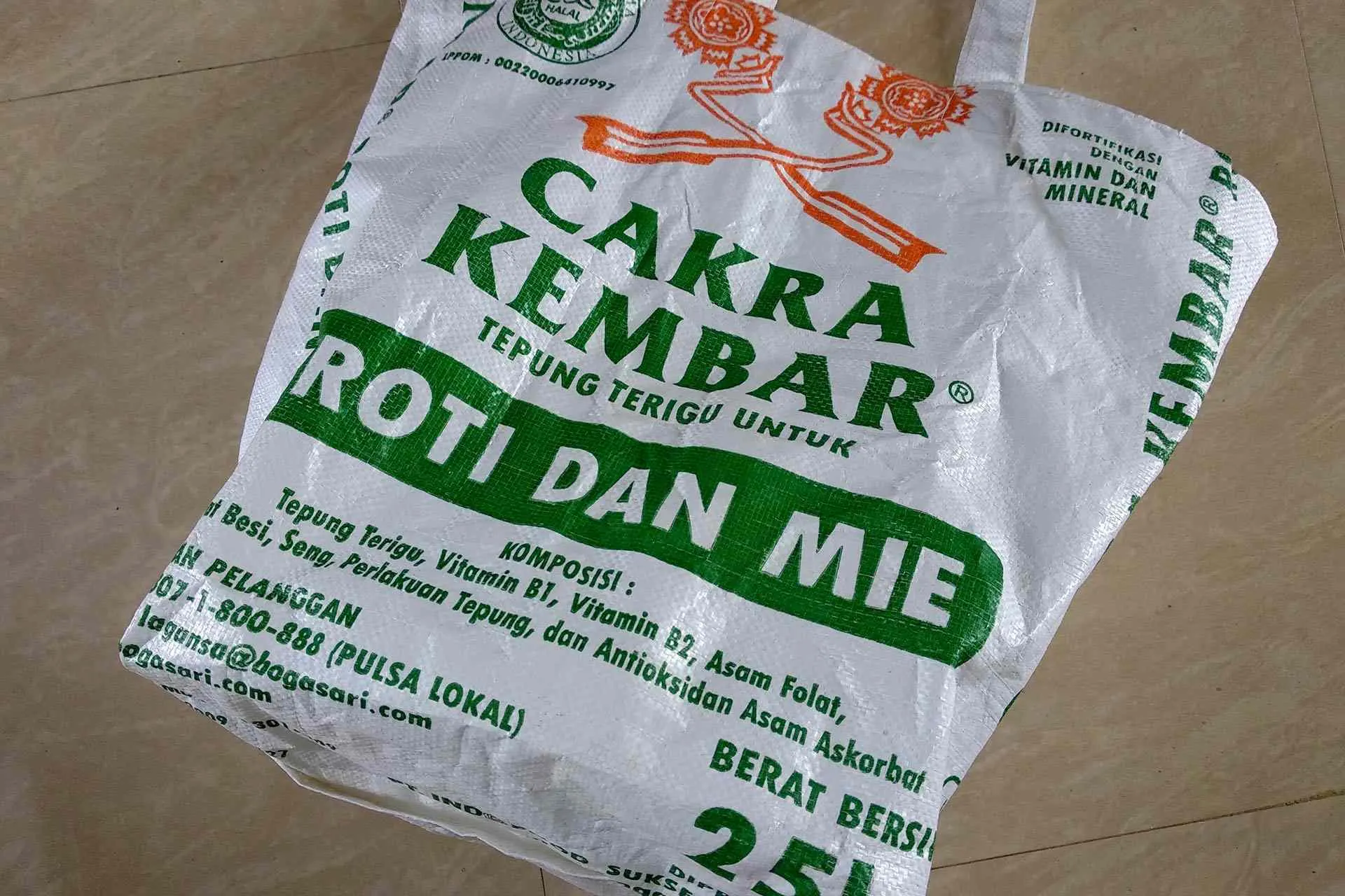 Shops like Satvika Boga in Sanur, have been promoting the use of plastic alternatives, for a while now